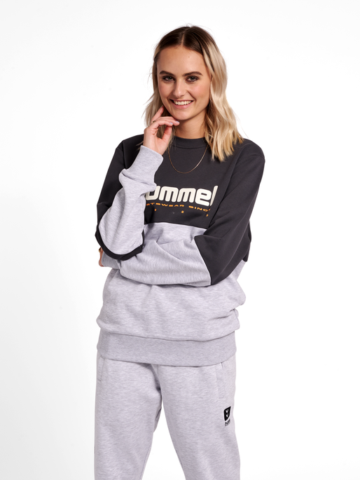hmlLGC MANFRED SWEATSHIRT, 2010, model