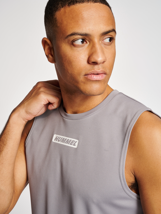 hmlTE FLEX TANKTOP, SHARKSKIN, model