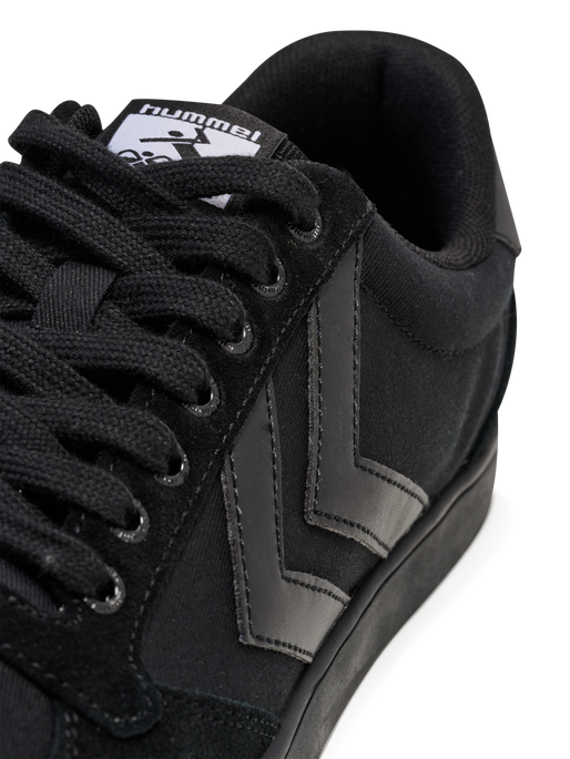 SLIMMER STADIL TONAL LOW, BLACK, packshot