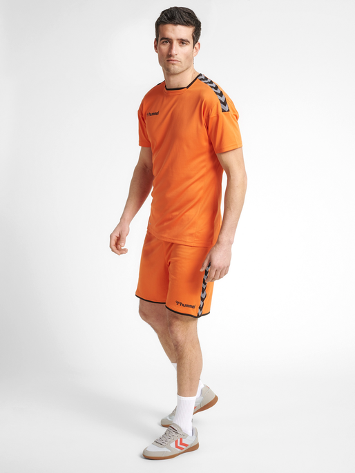 hmlAUTHENTIC POLY SHORTS, TANGERINE, model