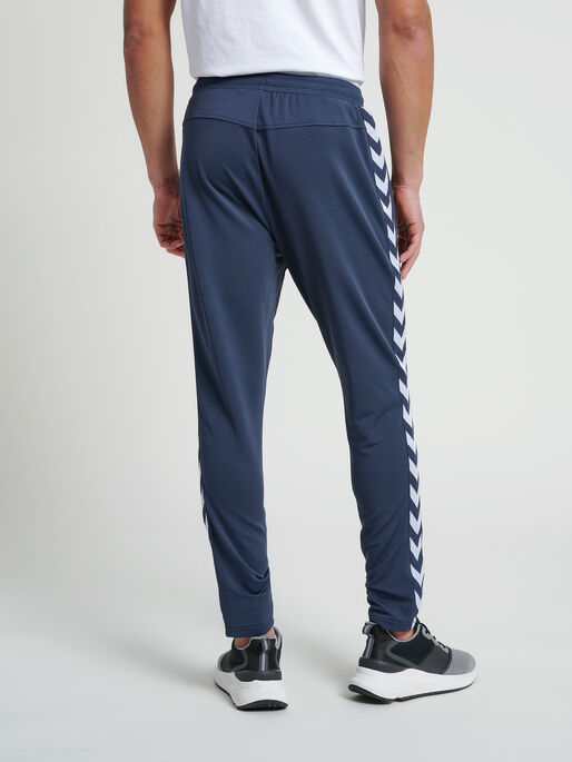hmlNATHAN 2.0 TAPERED PANTS, BLUE NIGHTS, model
