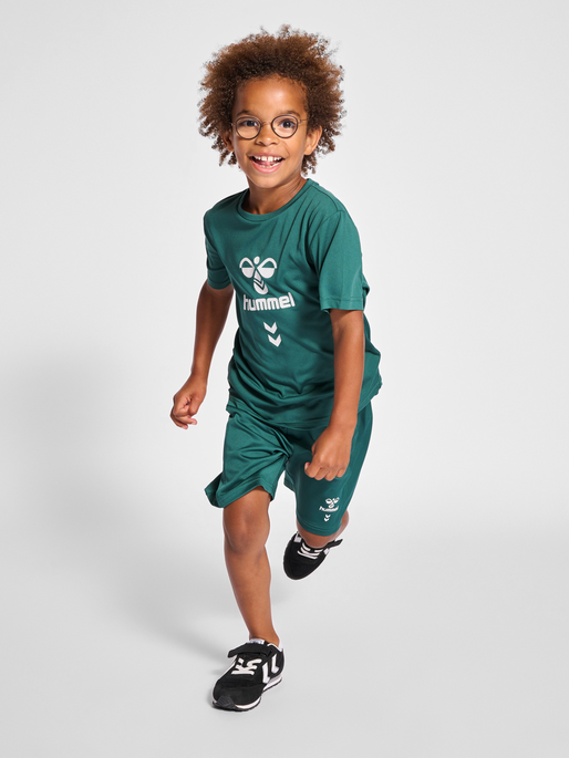 hmlSUPER FOOTBALL SHORTS SET, MALLARD GREEN, model