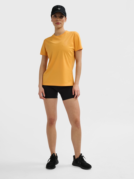 hmlACTIVE PL JERSEY S/S WOMAN, BLAZING ORANGE, model