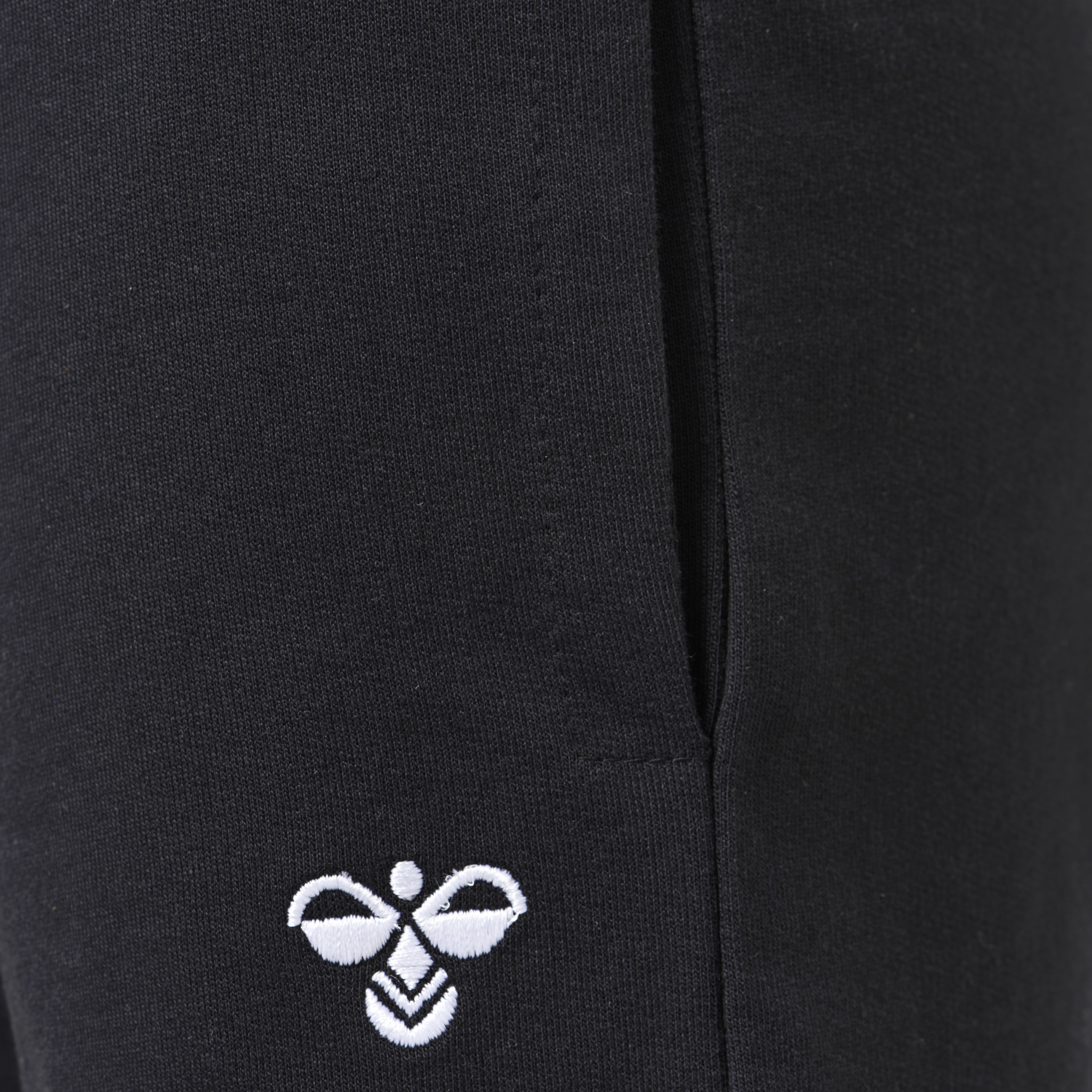 hmlBASSIM SHORTS, BLACK, packshot