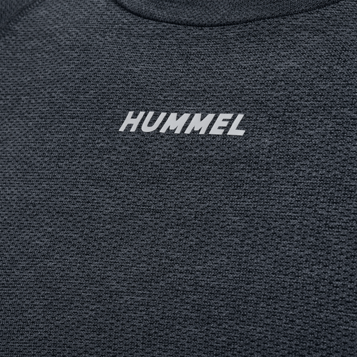 hmlTE MIKE SEAMLESS T-SHIRT L/S, BLACK, packshot