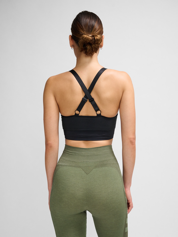 hmlCLEA SEAMLESS SPORTS TOP, BLACK MELANGE, model