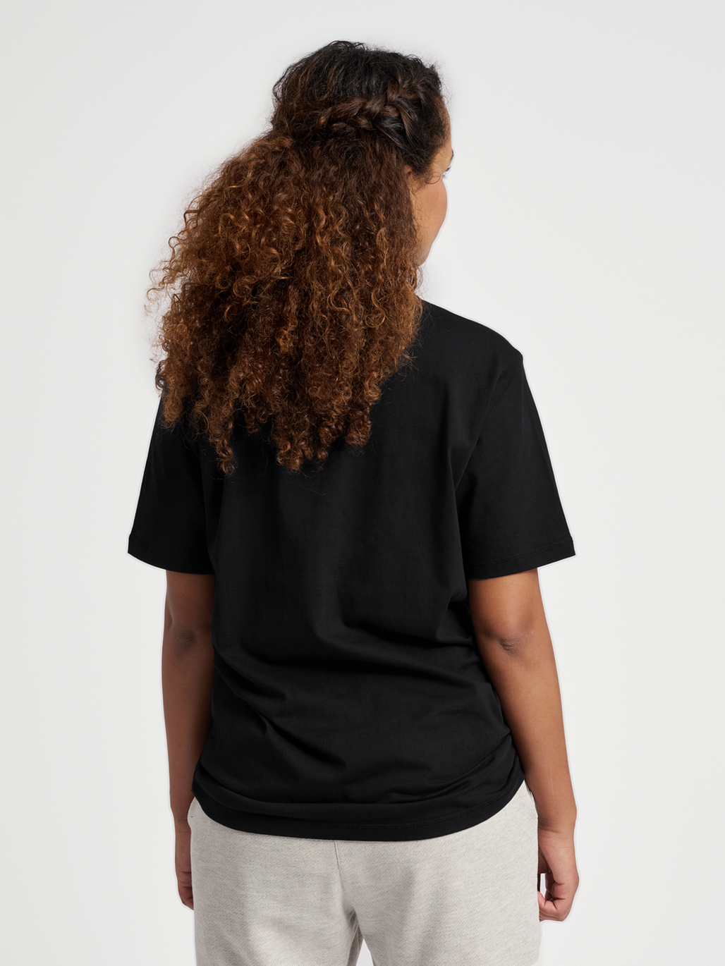 hmlHIVE WADE T-SHIRT, BLACK, model