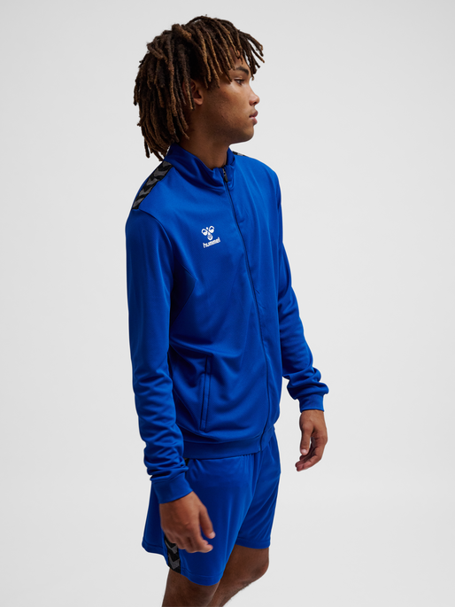hmlAUTHENTIC PL ZIP JACKET, TRUE BLUE, model