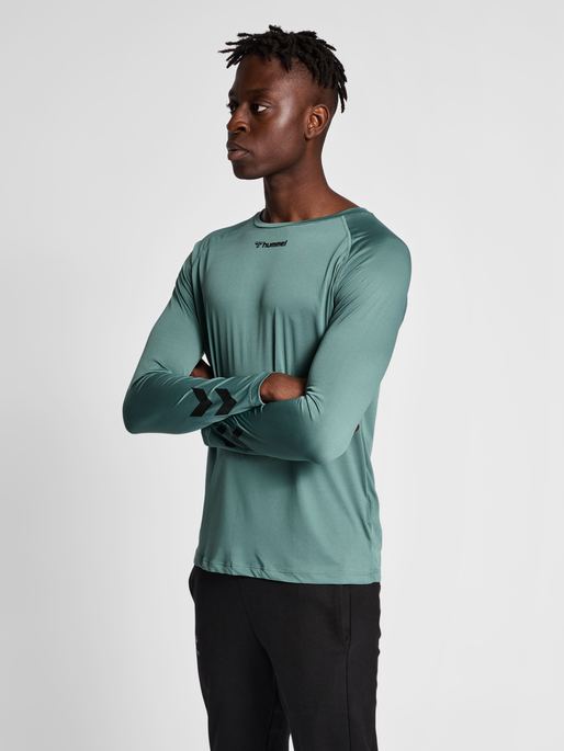 hmlMT BOW T-SHIRT L/S, NORTH ATLANTIC, model