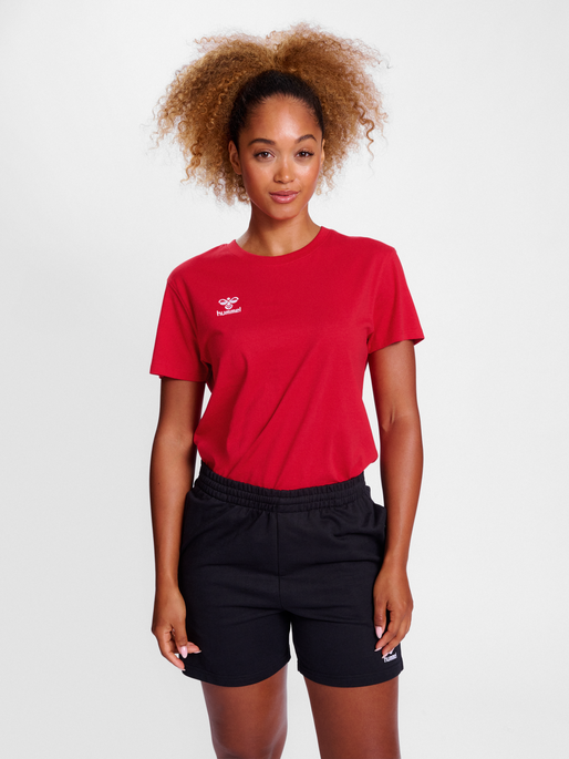 hmlGO 2.0 T-SHIRT S/S WOMAN, TRUE RED, model