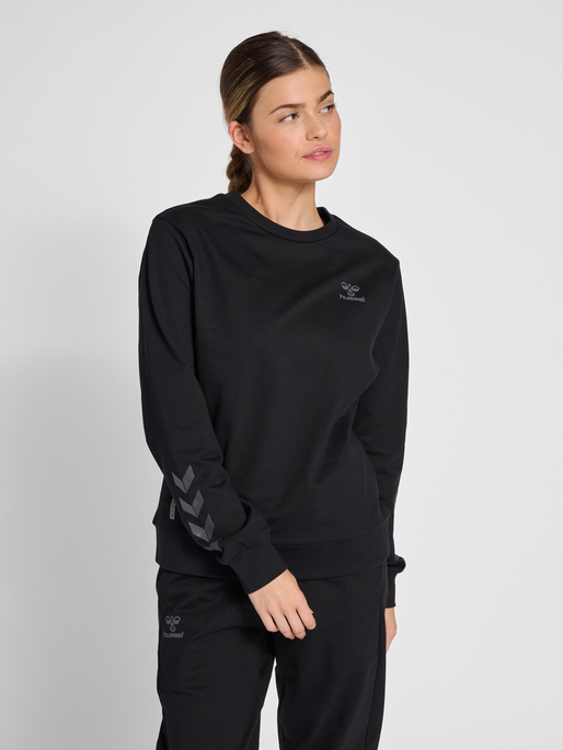hmlOFFGRID COTTON SWEATSHIRT WO, JET BLACK/FORGED IRON, model