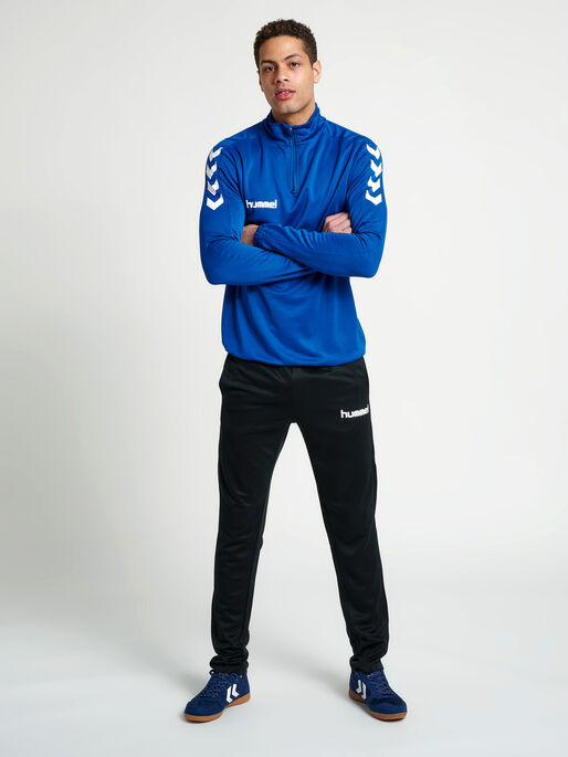 CORE 1/2 ZIP SWEAT, TRUE BLUE, model