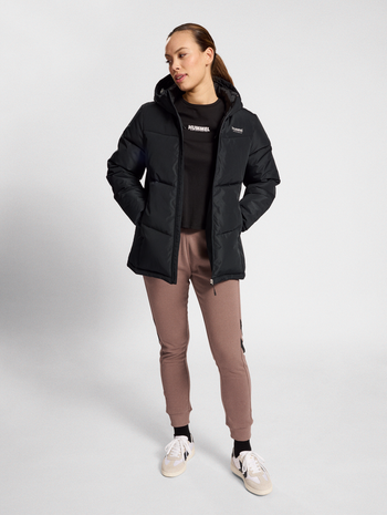 hmlLGC MIA PUFF JACKET, BLACK, model