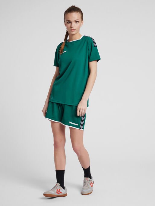 hmlAUTHENTIC POLY SHORTS WOMAN, EVERGREEN, model