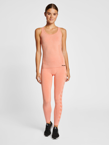 hmlCI SEAMLESS TOP, CANYON SUNSET MELANGE, model