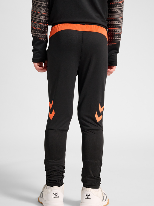 hmlBLAZE PRO TRAINING PANTS KIDS, BLACK/ORANGE, model
