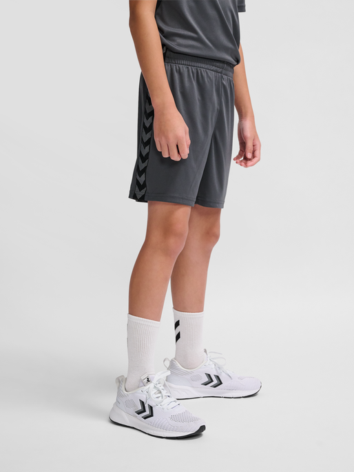 hmlAUTHENTIC PL SHORTS KIDS, ASPHALT, model