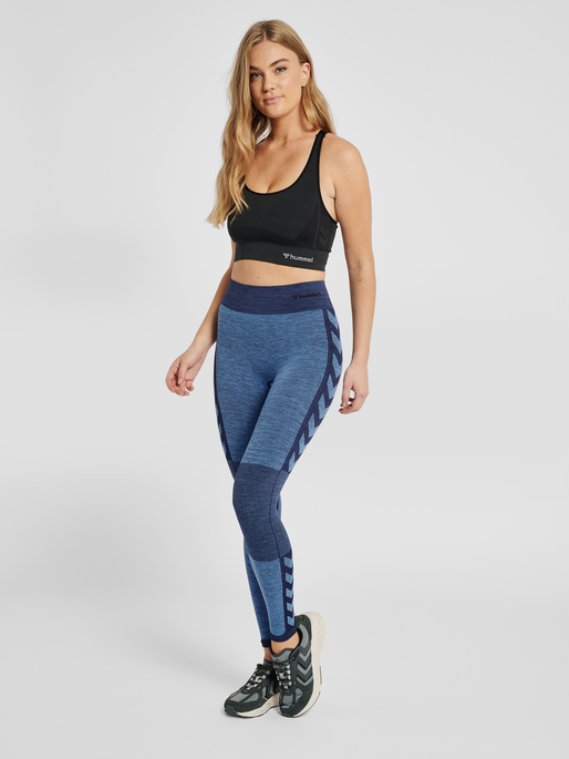 hmlCLEA SEAMLESS MID WAIST TIGHTS, GRANADA SKY, model