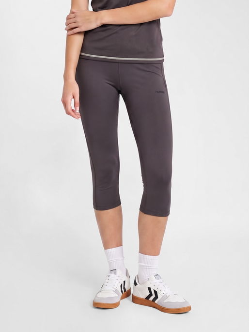 hmlPRIMA CAPRI TIGHTS, SHALE, model