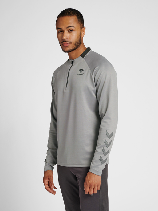 hmlGG12 ACTION HALF ZIP SWEAT, ALLOY, model