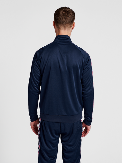 hmlIC LERBY POLY ZIP JACKET, 7666, model