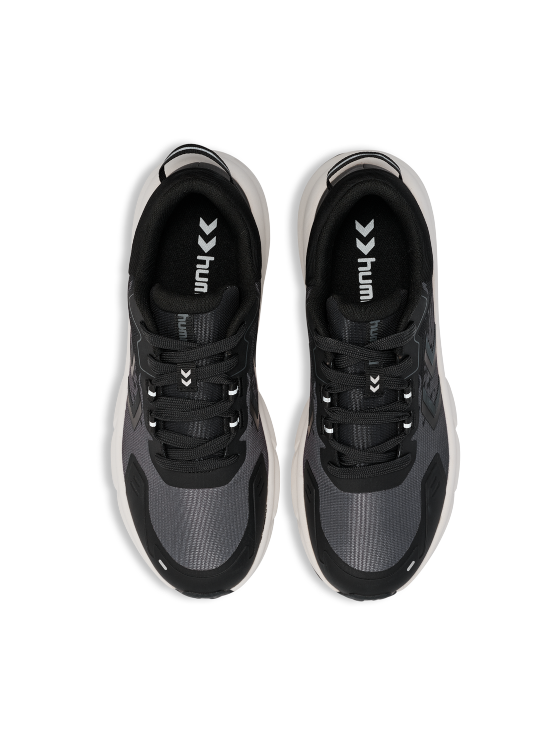 EARTH TRAIL ONE, BLACK, packshot