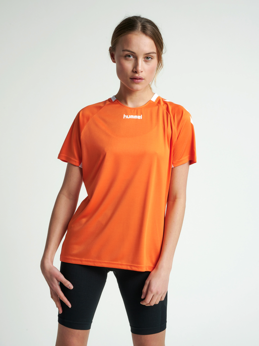 CORE TEAM JERSEY WOMAN S/S, TANGERINE, model