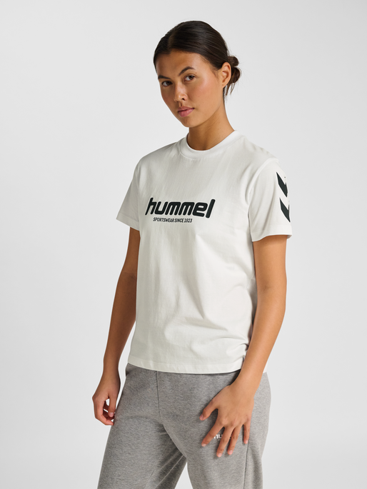 hmlLEGACY 2.0 W T-SHIRT S/S, WHITE, model
