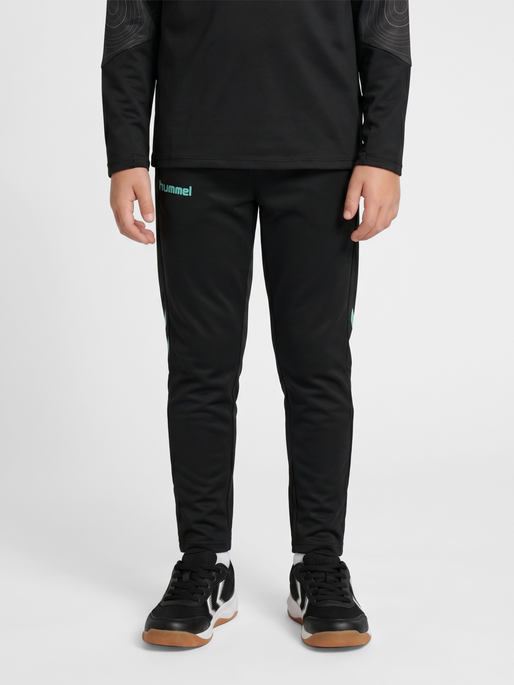 hmlBLAZE 2.0 TRAINING PANTS KIDS, BLACK/POOL BLUE, model