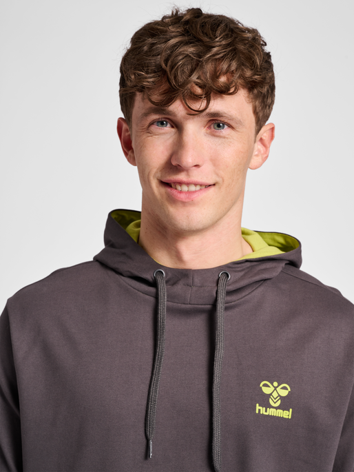 hmlOFFGRID COTTON HOODIE, 2172, model