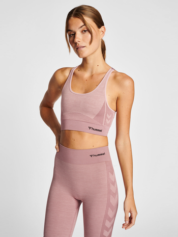 hmlCLEA SEAMLESS SPORTS TOP, WOODROSE, model