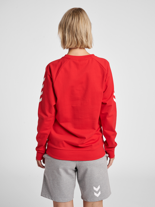HUMMEL GO COTTON SWEATSHIRT WOMAN, TRUE RED, model