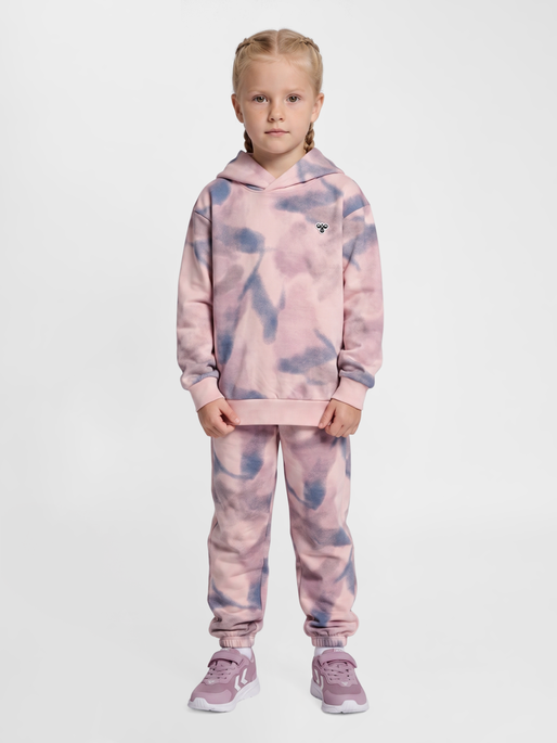 hmlJR LOOSE AOP PANTS BEE, PALE LILAC, model