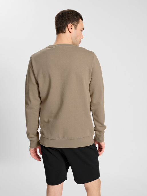 hmlBOOSTER SWEATSHIRT, GREIGE, model