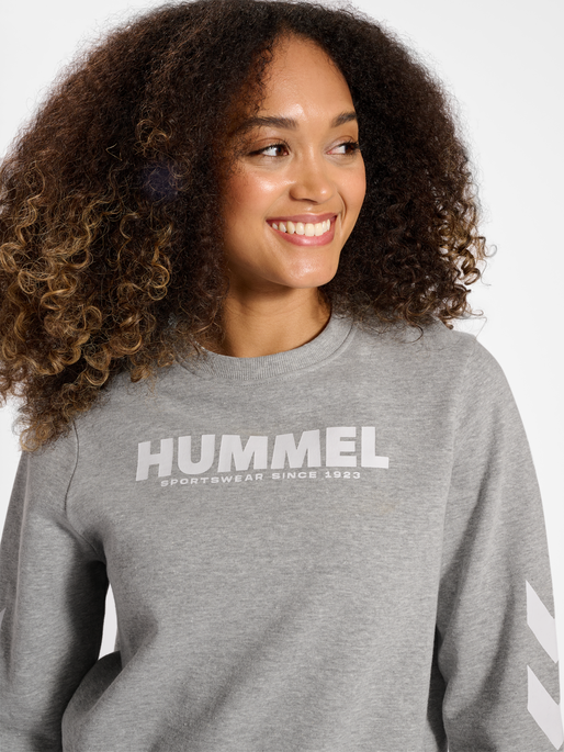 hmlLEGACY WOMAN SWEATSHIRT, GREY MELANGE, model