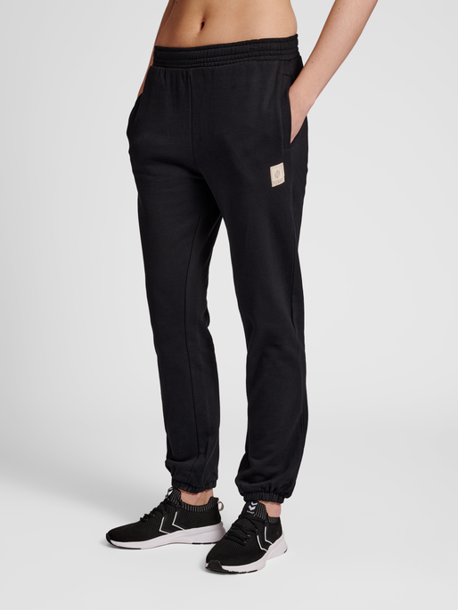 Fremkald Beundringsværdig Napier hummel GG12 SWEAT PANTS WOMAN - BLACK | hummel.dk