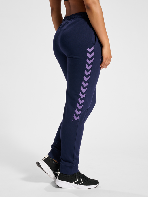hmlSTALTIC COTTON PANTS WOMAN, 7220, model