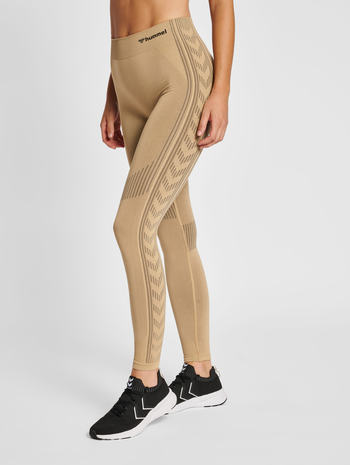 hmlSHAPING SEAMLESS MW TIGHTS, CURDS &amp; WHEY, model