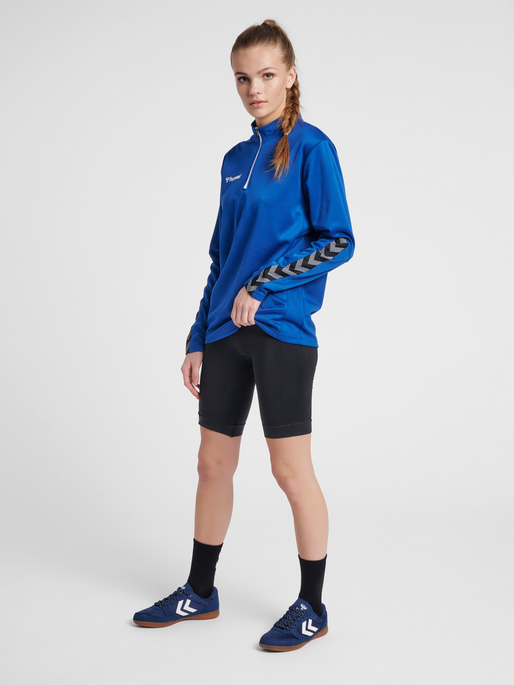 hmlAUTHENTIC HALF ZIP SWEATSHIRT WOMAN, TRUE BLUE, model
