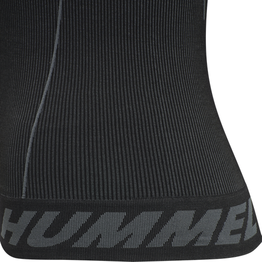 hmlTE CHRISTEL SEAMLESS TOP, BLACK, packshot