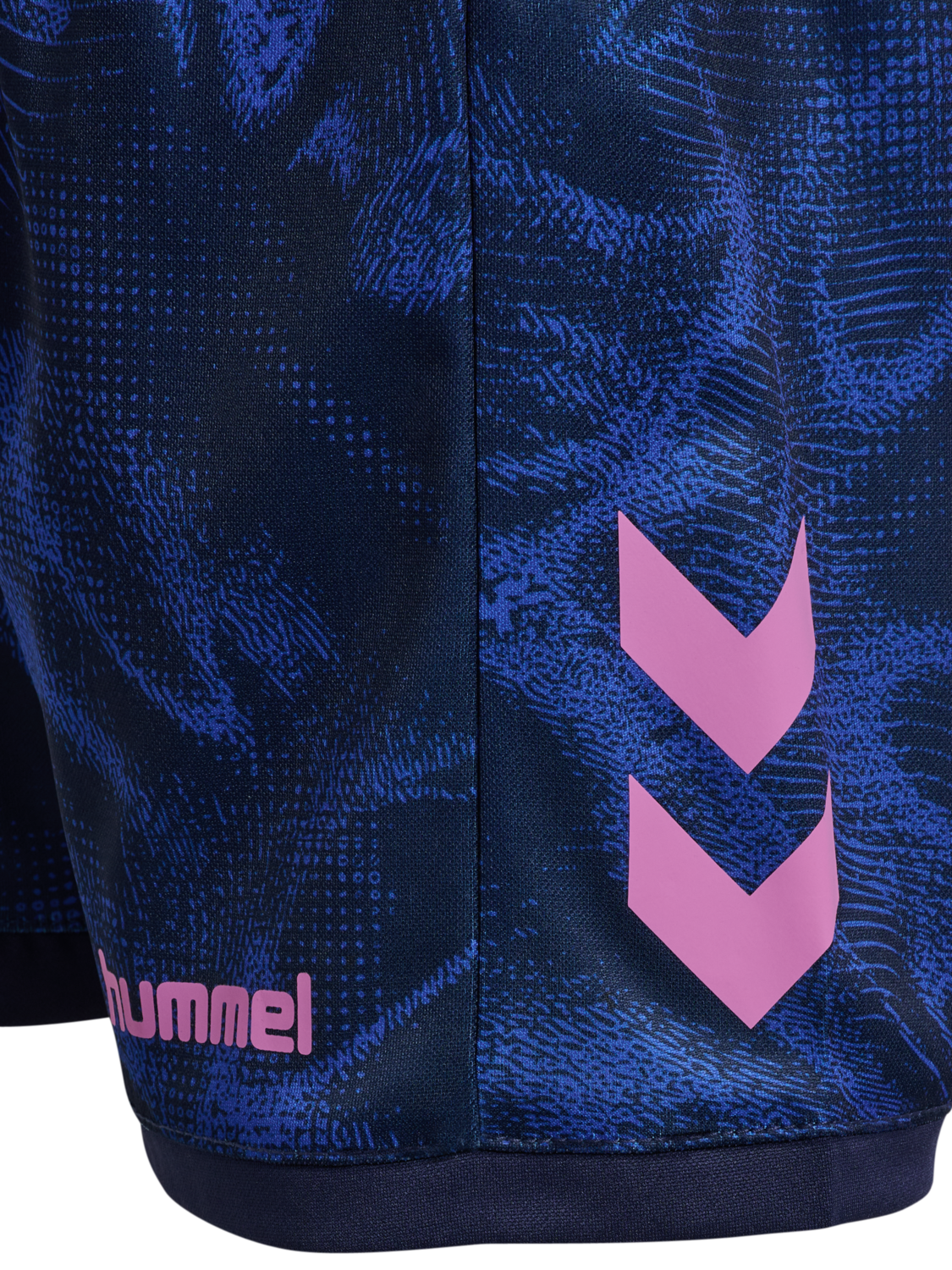 hmlBLAZE CLUB26 GRAPHIC SHORTS KIDS, MARINE/DAZZLING BLUE, packshot