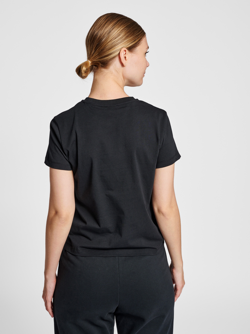 hmlLGC KRISTY SHORT T-SHIRT, 2001, model