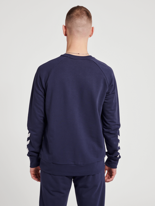 hmlISAM 2.0 SWEATSHIRT, 7666, model