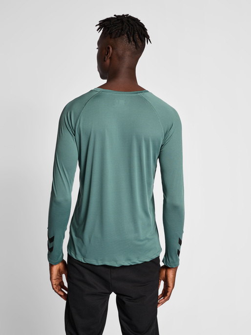 hmlMT BOW T-SHIRT L/S, NORTH ATLANTIC, model