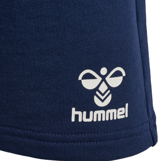 hmlFLOW SHORTS, BLACK IRIS, packshot