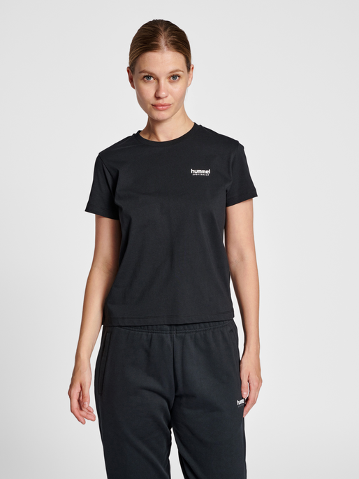 hmlLGC KRISTY SHORT T-SHIRT, 2001, model