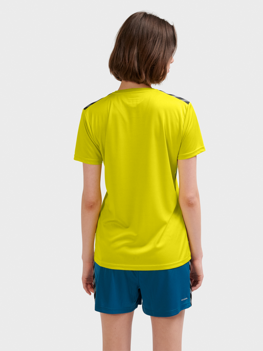 hmlAUTHENTIC PL JERSEY S/S WOMAN, SULPHUR SPRING/BLUE CORAL, model