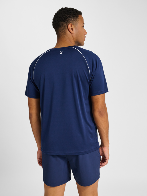 hmlPULSE TRAINING PRINT T-SHIRT SS, DRESS BLUES, model