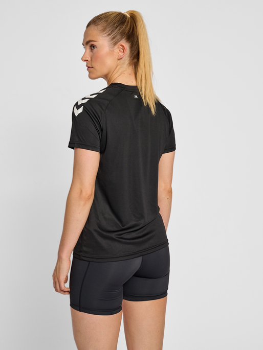 hmlCORE XK CORE POLY T-SHIRT S/S WOMAN, BLACK, model
