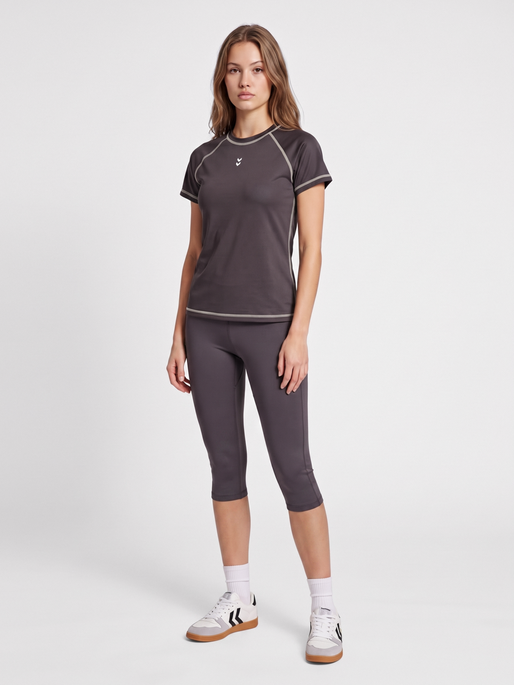 hmlPRIMA CAPRI TIGHTS, SHALE, model